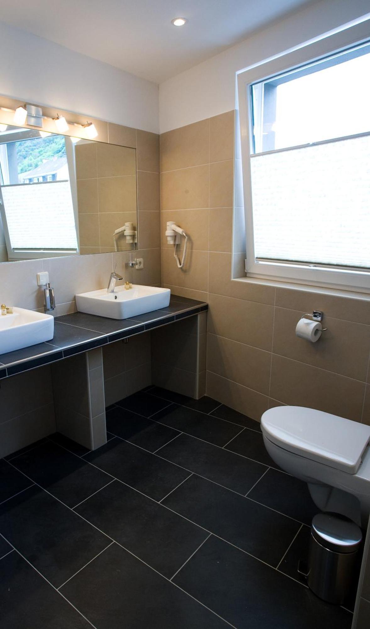 Hotel La Baia Cochem Ngoại thất bức ảnh